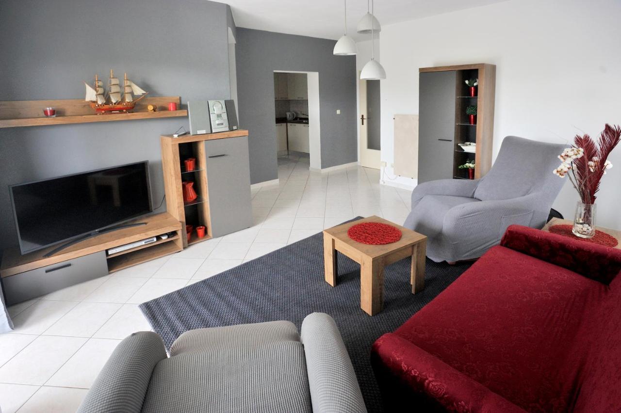Apartment Vinja Porec - Privat Garden - Whirlpool מראה חיצוני תמונה