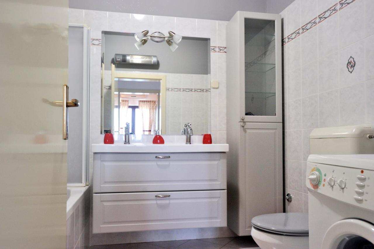 Apartment Vinja Porec - Privat Garden - Whirlpool מראה חיצוני תמונה