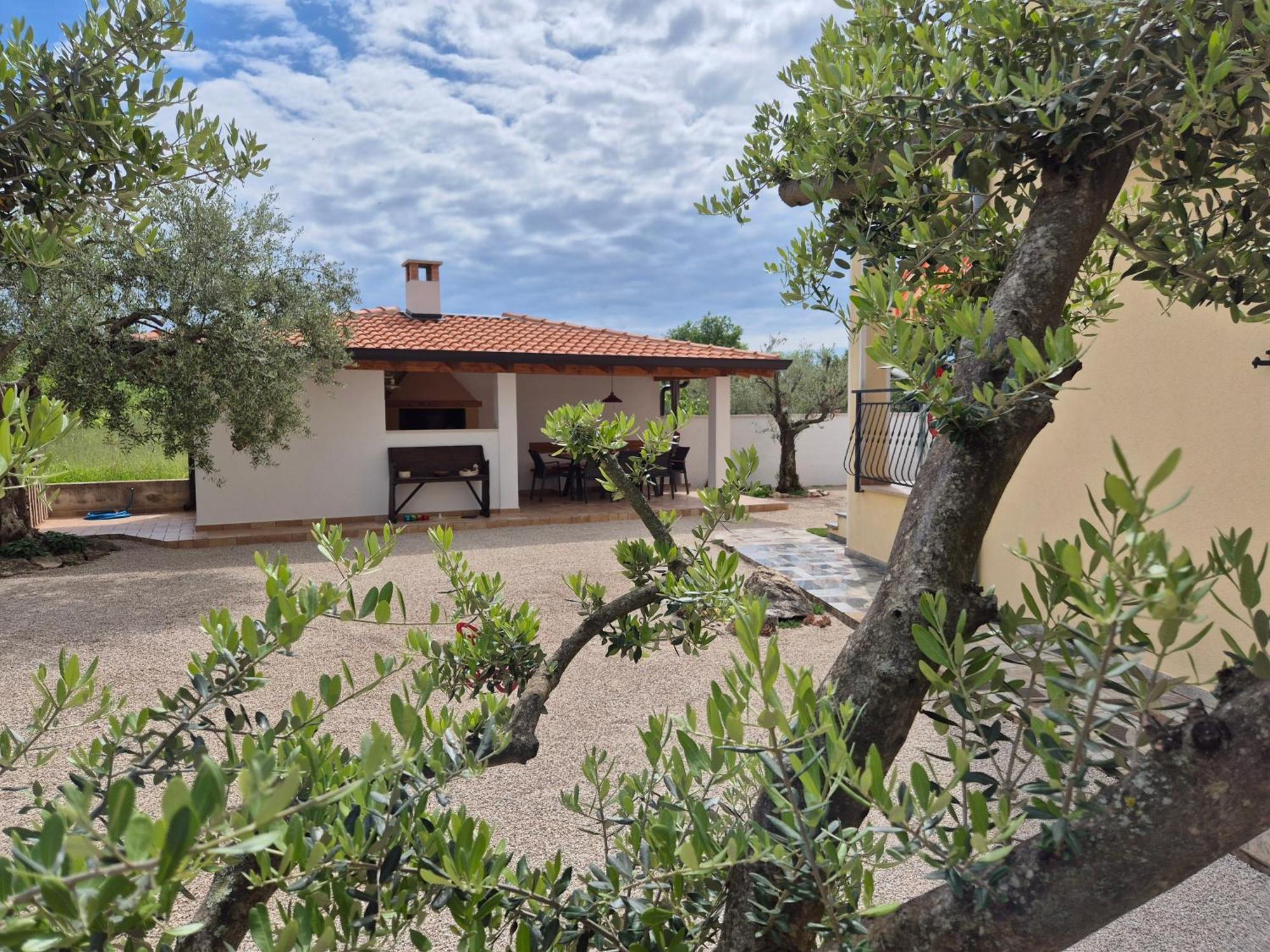 Apartment Vinja Porec - Privat Garden - Whirlpool מראה חיצוני תמונה