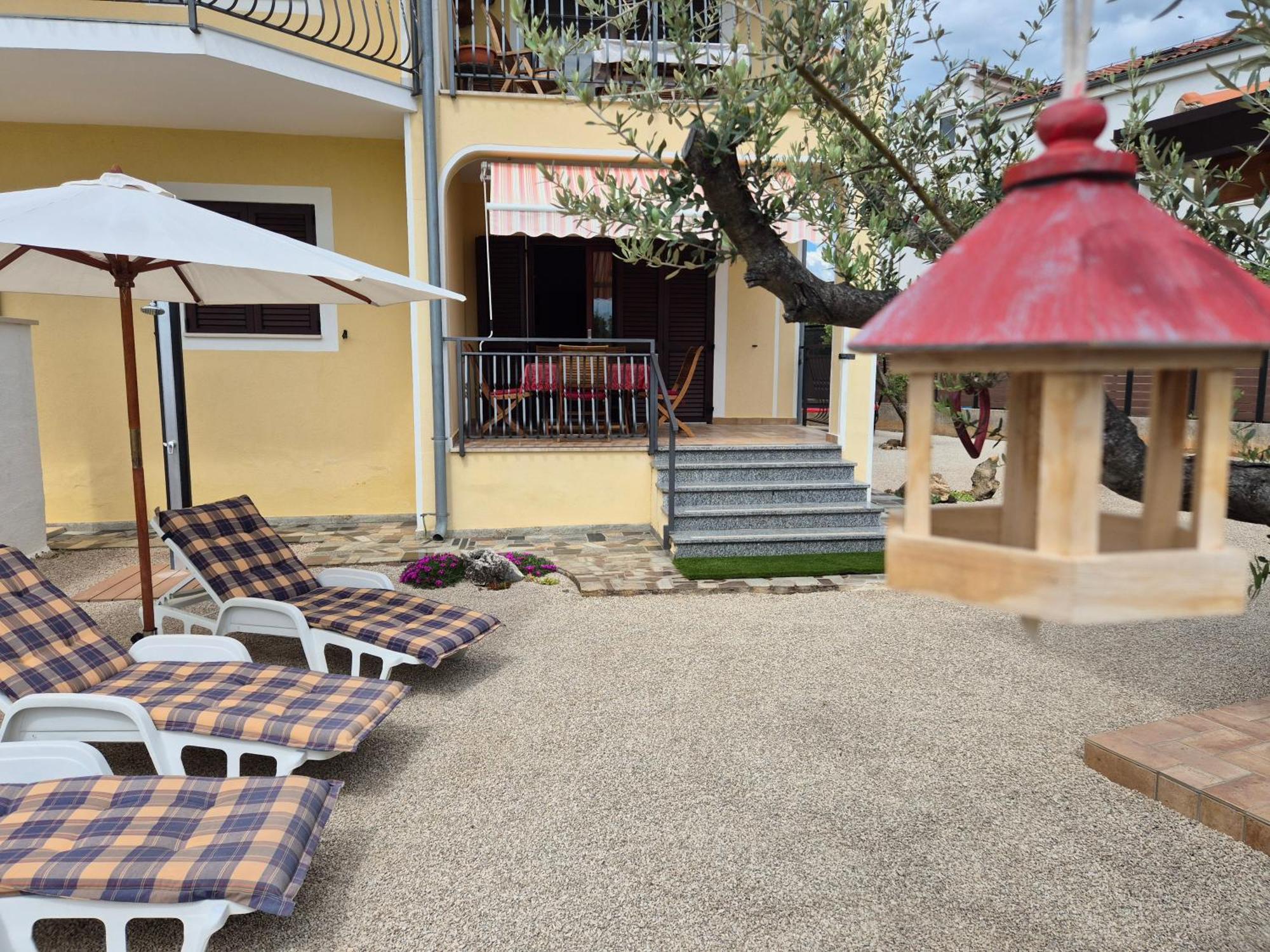 Apartment Vinja Porec - Privat Garden - Whirlpool מראה חיצוני תמונה