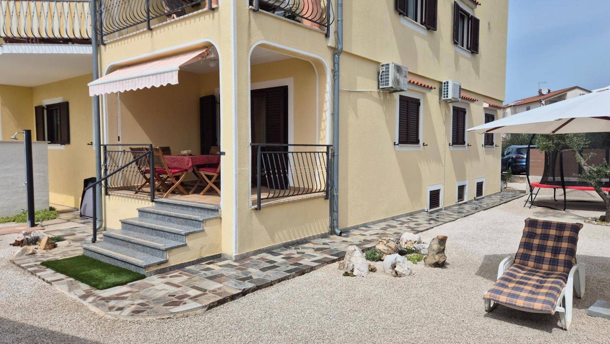 Apartment Vinja Porec - Privat Garden - Whirlpool מראה חיצוני תמונה